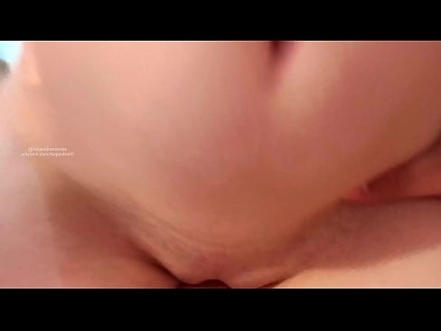 ❤️ 睡在我姐姐的房間裡，這就是我醒來的方式 ☑ 硬色情 在我們 ❤